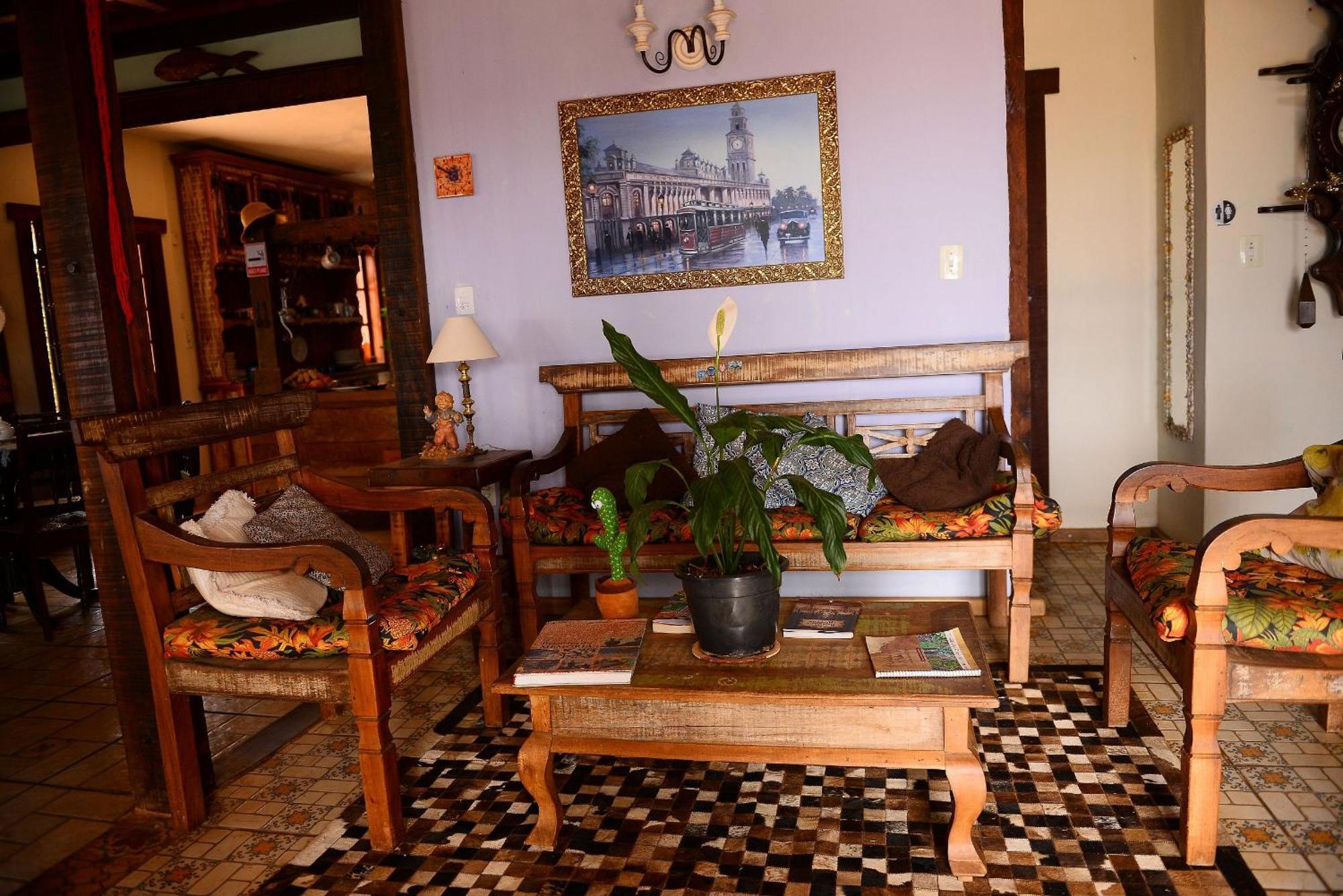 Pousada Residencia Balestra ทีราเดนเจส ภายนอก รูปภาพ