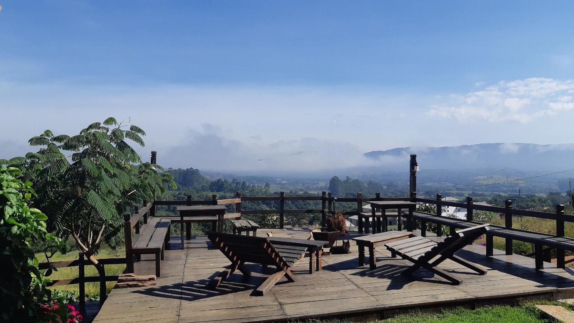 Pousada Residencia Balestra ทีราเดนเจส ภายนอก รูปภาพ