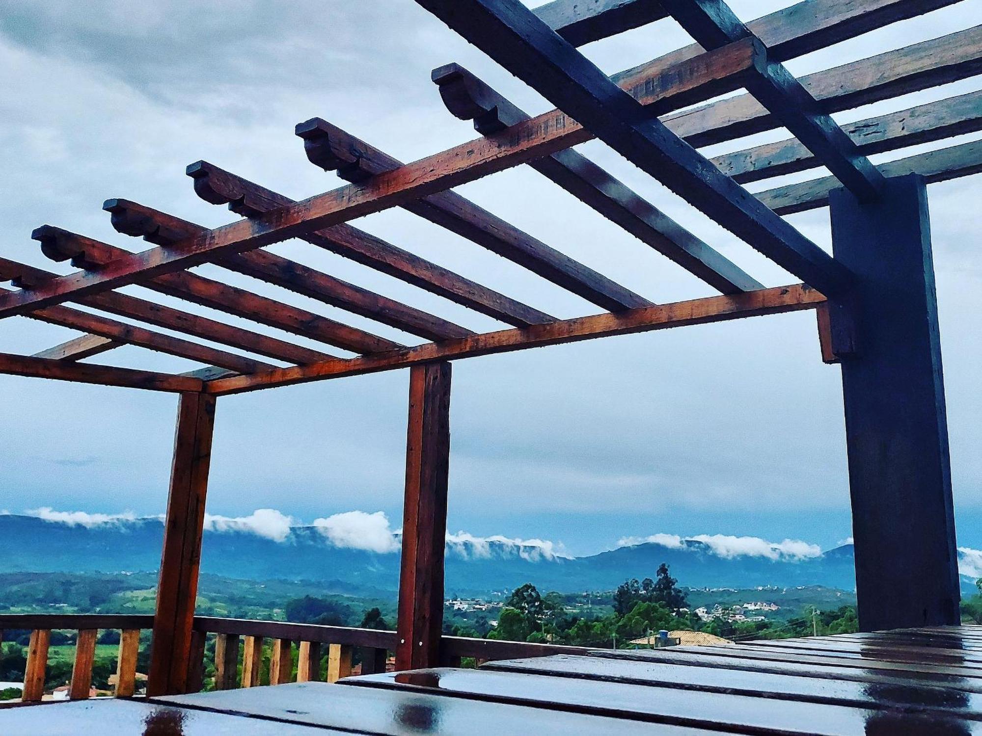 Pousada Residencia Balestra ทีราเดนเจส ภายนอก รูปภาพ