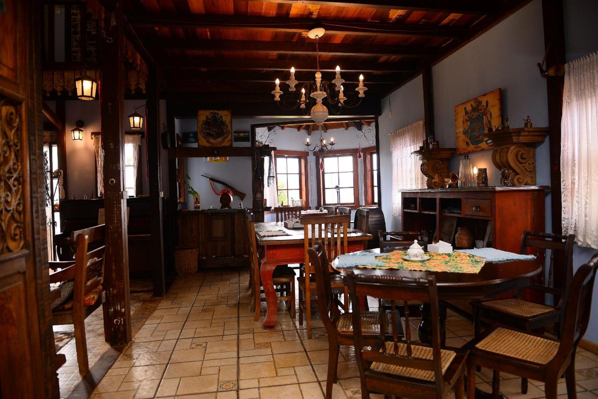 Pousada Residencia Balestra ทีราเดนเจส ภายนอก รูปภาพ